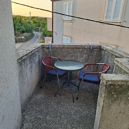 Macmalic * Zbicina